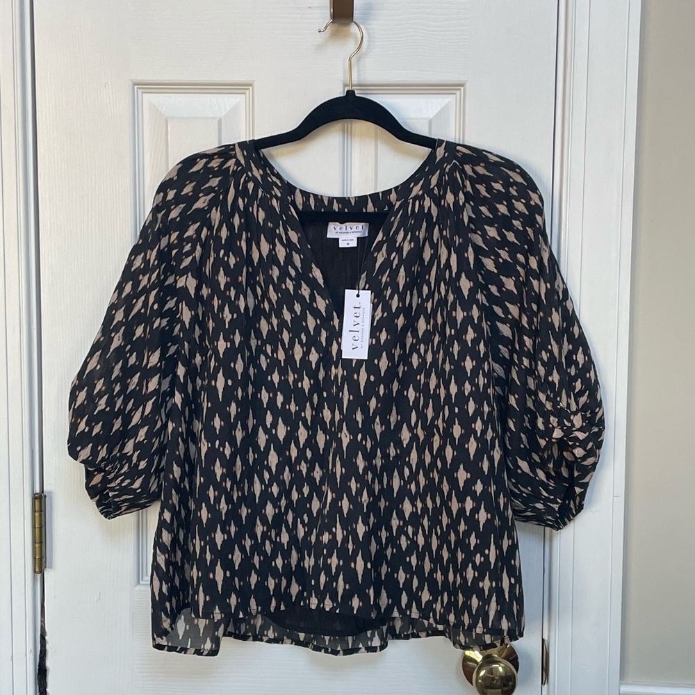 Velvet Graham & Spencer Harmony Nightfall V-Neck Top Women’s Medium NEW W/ TAGS - Picture 5 of 13